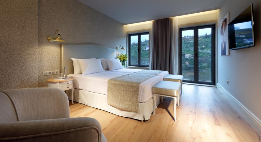 Bedroom of the Eurostars Porto Douro Hotel